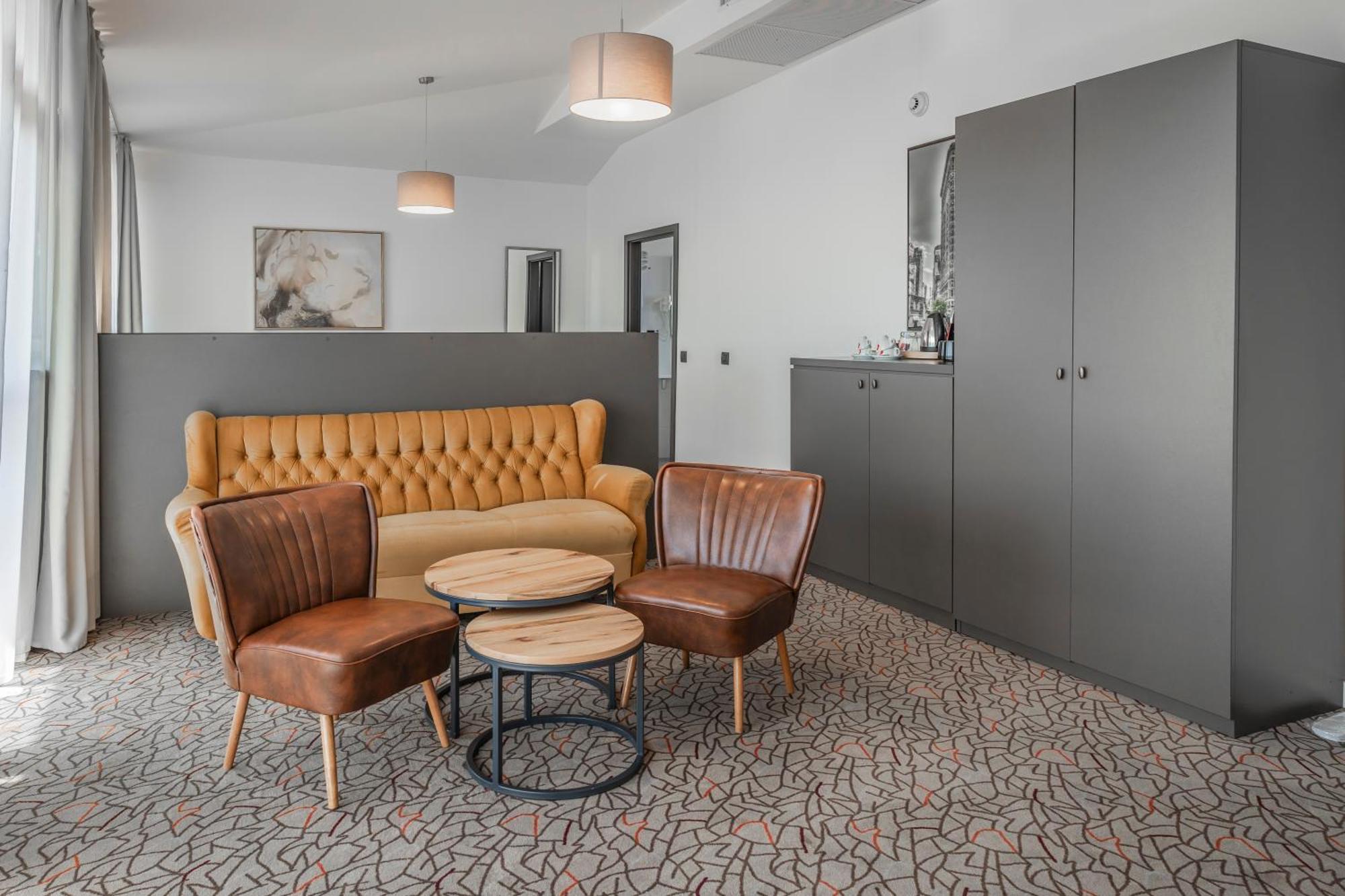 Charm Boutique Hotel Satu Mare Eksteriør billede