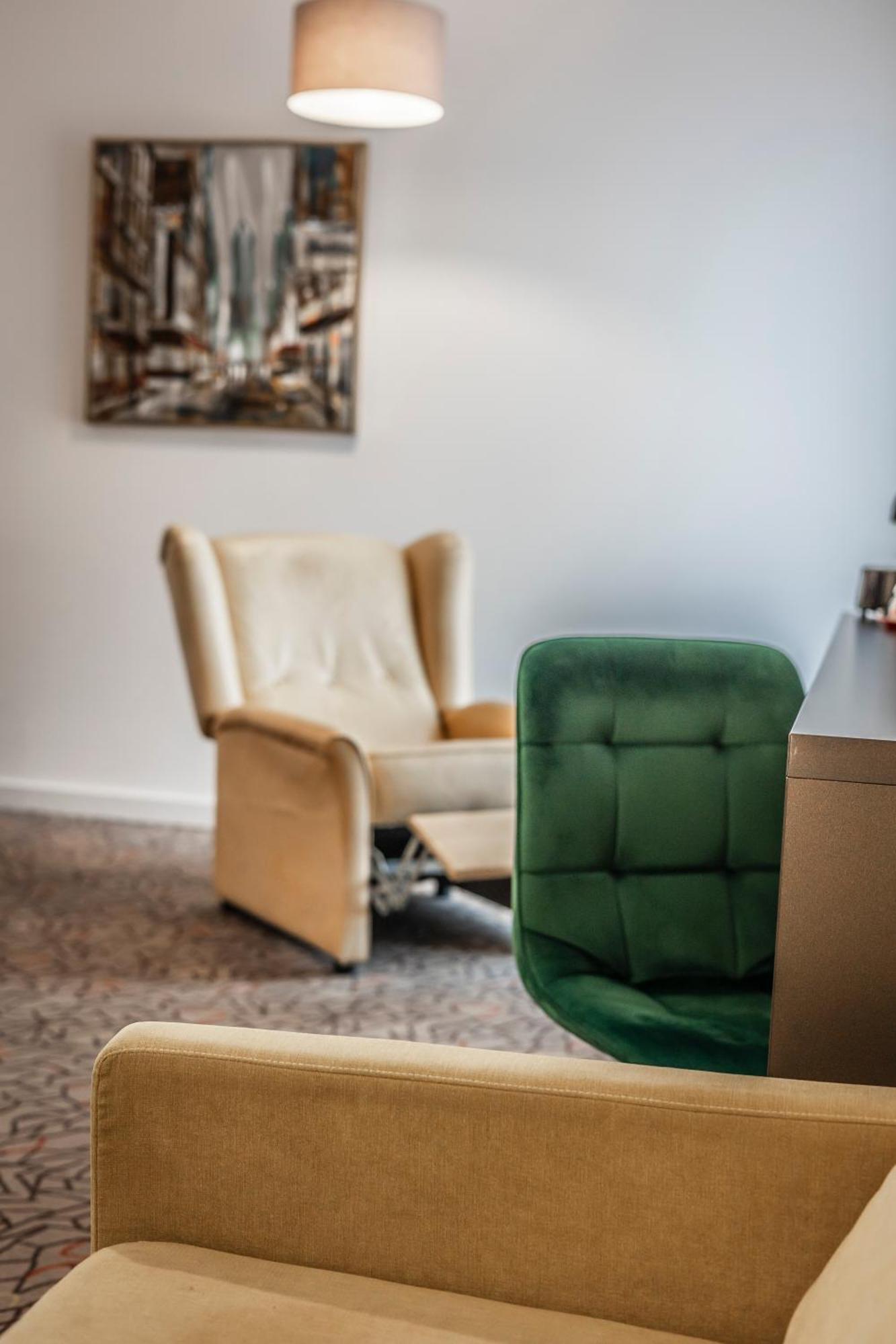 Charm Boutique Hotel Satu Mare Eksteriør billede