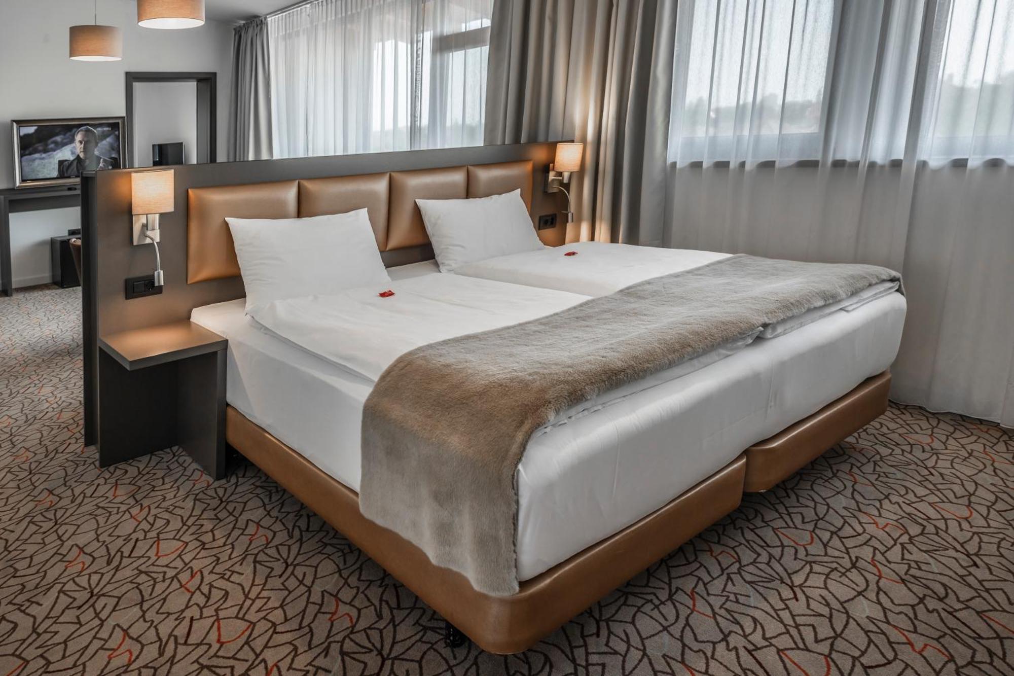 Charm Boutique Hotel Satu Mare Eksteriør billede